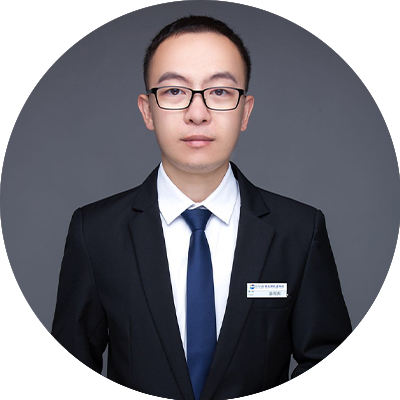 姜周周 - 具有批判性思维的实战型商科导师